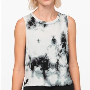 lululemon tank top size M